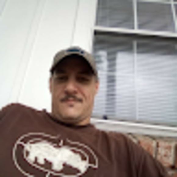 Profile Picture of Andrew Steiner (@andrewsteine515) on Poshmark