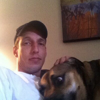 Profile Picture of Daniel Easter (@EasterDaniel) on Twitter
