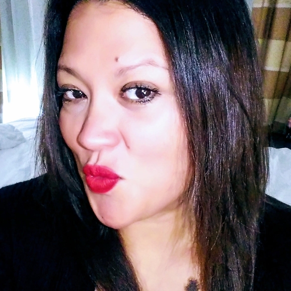 Profile Picture of Ari Ramos (@audi_rivera) on Poshmark