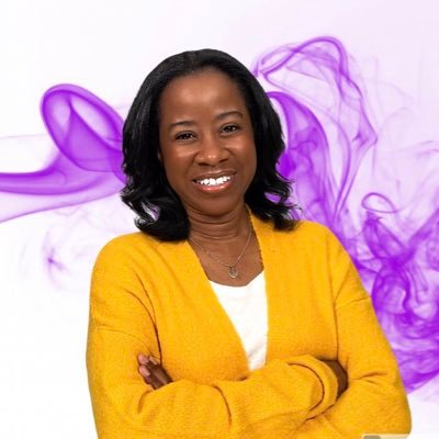 Profile Picture of Ayesha Daniels (@ayeshaspeaks) on Twitter