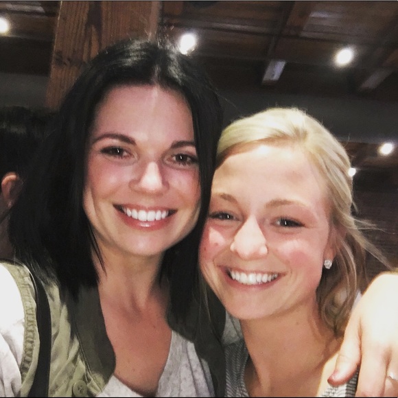 Profile Picture of Brittney Prorok (@brittneyprorok) on Poshmark