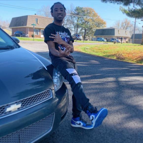 Profile Picture of Thomas Carey (@thomas9carey) on Poshmark