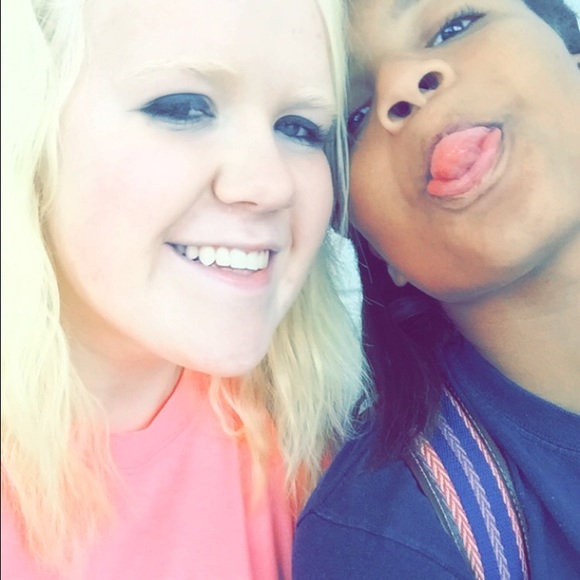 Profile Picture of Savannah Gillie (@1234948) on Poshmark