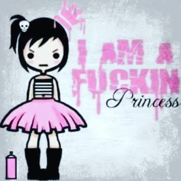 Profile Picture of Jessi Loubert (@jessipurebliss) on Poshmark