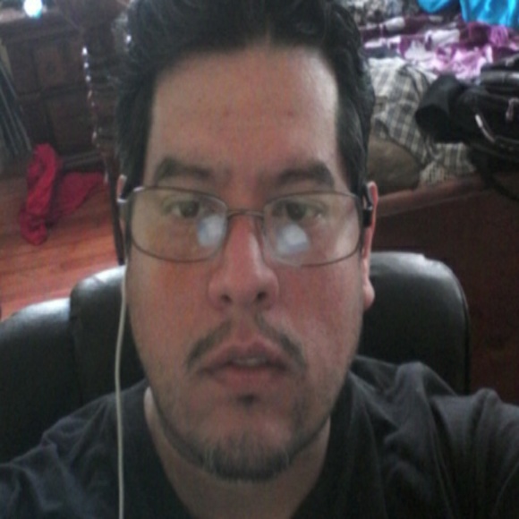 Profile Picture of Ernest Gonzalez (@kingone12008) on Poshmark