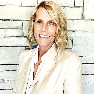 Profile Picture of Shelley McCarthy (@ZenTaxOK) on Twitter