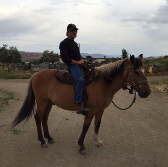 Profile Picture of Randy Case (@randycase) on Poshmark