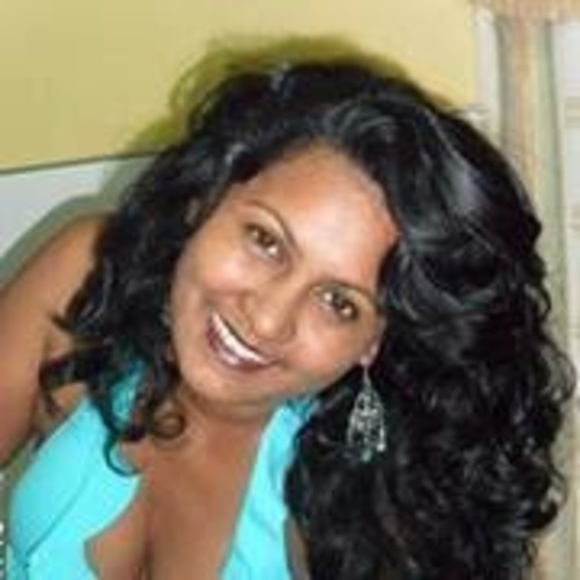Profile Picture of Sharmilla Manohar (@powerprinters4u) on Poshmark