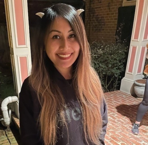 Profile Picture of Salli Marchese (@simplesmilesx3) on Poshmark