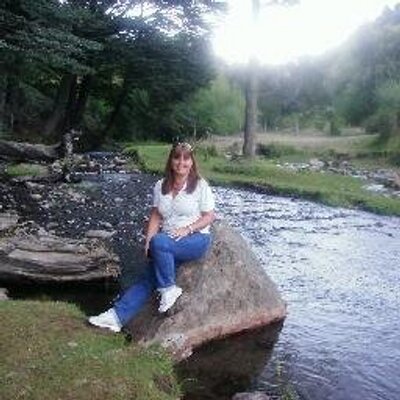 Profile Picture of Claudia P. Vizcaino (@VizcainoClau) on Twitter