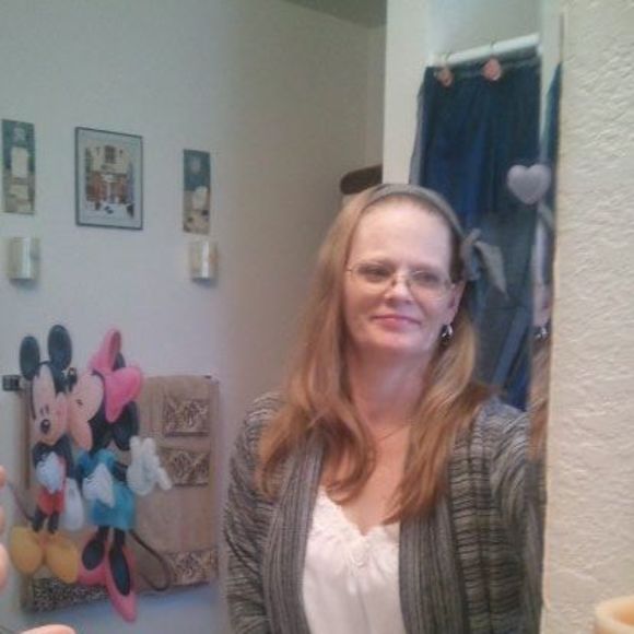 Profile Picture of Karmen Becerra (@ladylexie15) on Poshmark