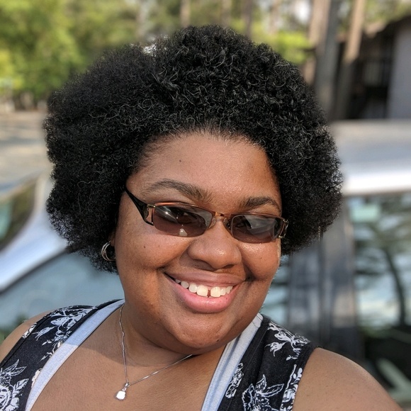 Kimberly Swann - Poshmark Profile Picture of Kimberly Swann (@natural_libra80) on Poshmark