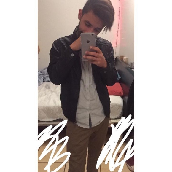Profile Picture of Kevin Panchame (@kpanchamr) on Poshmark