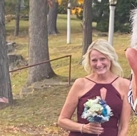 Profile Picture of Joy Calaman (@joylg57) on Poshmark