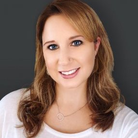 Profile Picture of Lisa Reck (@Imperfectly_111) on Twitter