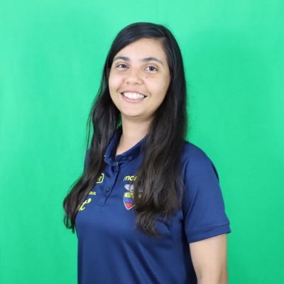 Profile Picture of Camila Lima (@camilaaveiro) on Twitter