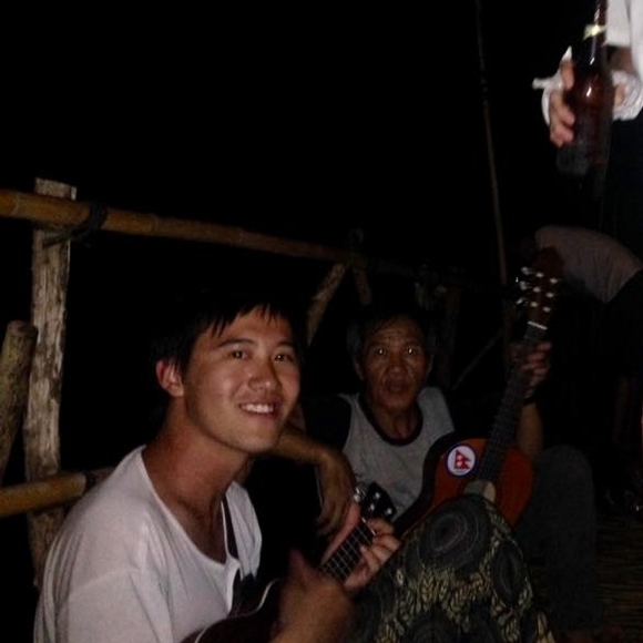 Profile Picture of Victor Li (@victorjrli) on Poshmark