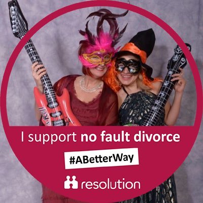 Profile Picture of Sandra Russell (@TheDivorceGuru) on Twitter