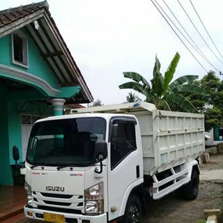 Profile Picture of Charis Bonge (@charis.bonge) on Facebook