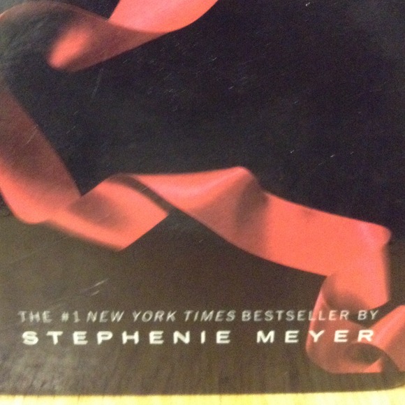 Profile Picture of Sara Shamoon (@sara4102) on Poshmark