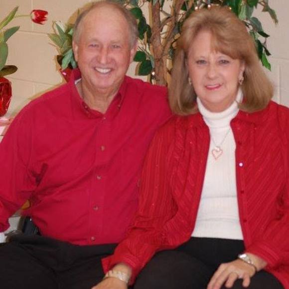 Profile Picture of Donna Stillinger (@stillingerdonna) on Poshmark