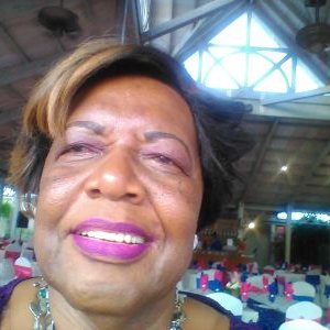 Naomi Hendricks - Twitter Profile Picture of Naomi Hendricks (@bijou7) on Twitter