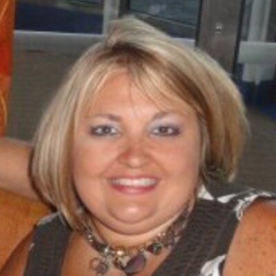 Profile Picture of Lori Correll Larsen (@Lori_C_Larsen) on Twitter