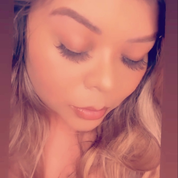 Profile Picture of Joana Hidalgo (@jayjay1939) on Poshmark