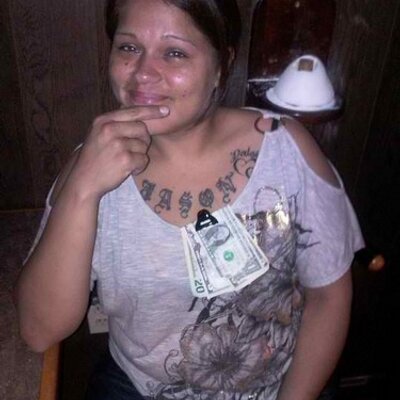 Profile Picture of Sara Neeper (@sarapodojil) on Twitter
