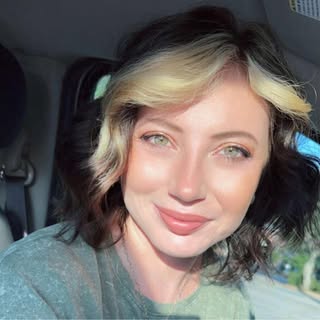 Profile Picture of Ariel Moore (@arielalane_) on Instagram