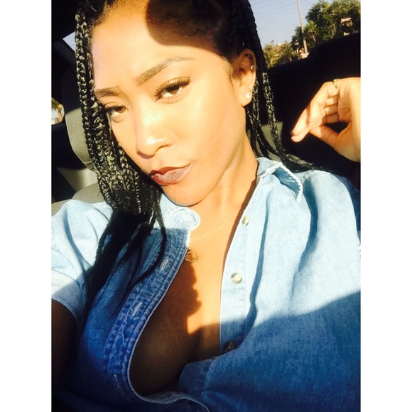 Profile Picture of Deanna Stewart (@daennastewart) on Poshmark