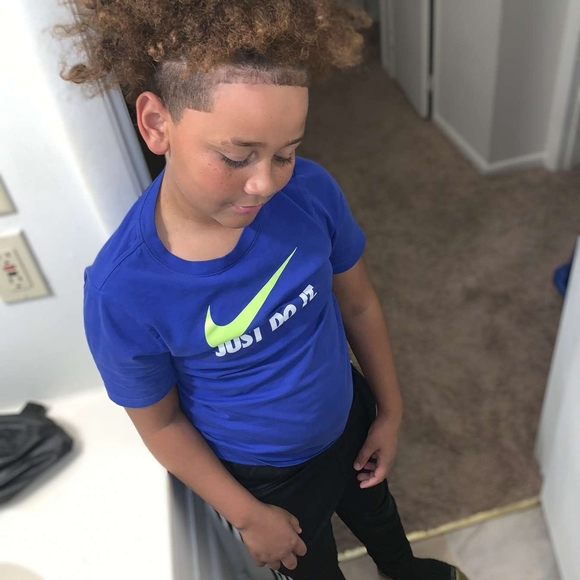 Profile Picture of Ayden Mears (@ayden_mears) on Poshmark