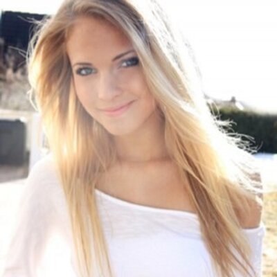 Profile Picture of Hollie Nicole (@hollienicole21) on Twitter