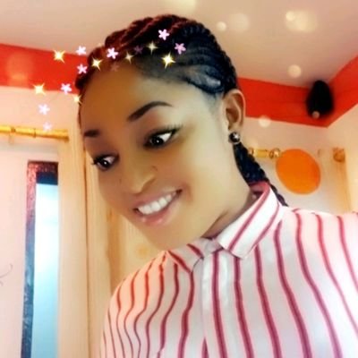Profile Picture of Girl Bi Nti (@MicOnTheMike1) on Twitter