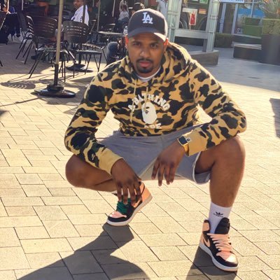 Profile Picture of Harry Thotter (@MikeSupremacy) on Twitter