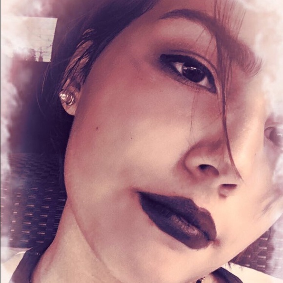 Profile Picture of Grace Bermejo (@graybermejo) on Poshmark