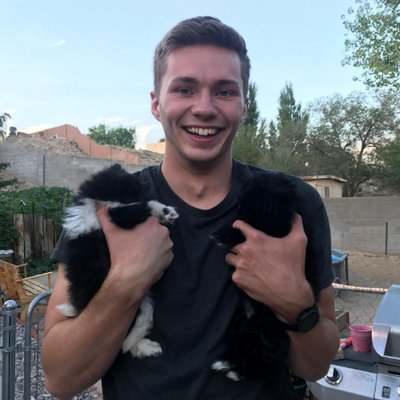 Profile Picture of Steele (@Steele_Desmond) on Twitter