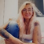 Profile Picture of Loreal Cuffle (@LorealCuffle) on Facebook