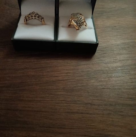 Profile Picture of Clarice Gray (@claricegray74) on Poshmark