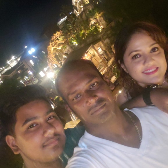 Profile Picture of Vickram Raju (@vickraju) on Poshmark