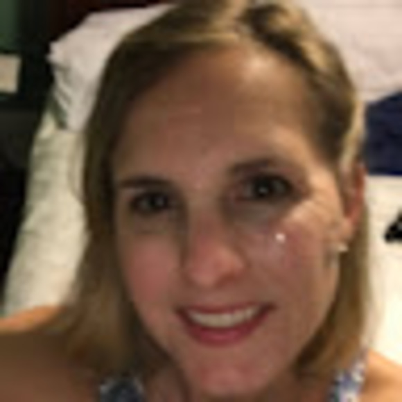 Profile Picture of Jody Gould (@jodygould03) on Poshmark