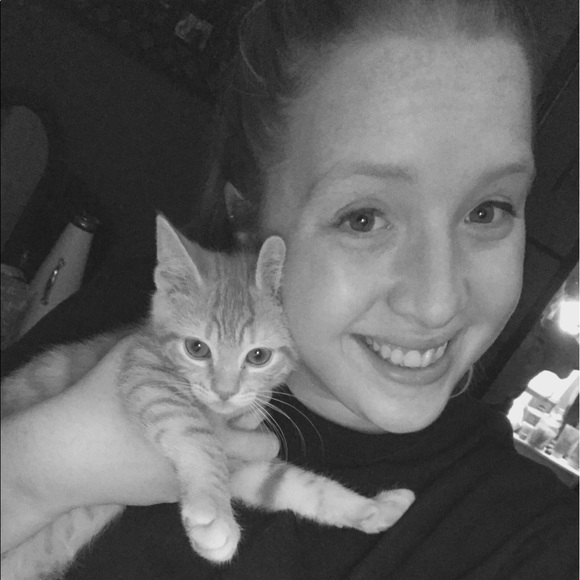 Profile Picture of Bethanie Mcclintic (@bethyjohnny) on Poshmark