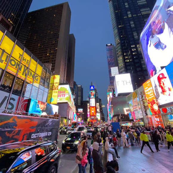 Profile Picture of Agron Bytyqi (@ab_598) on Poshmark