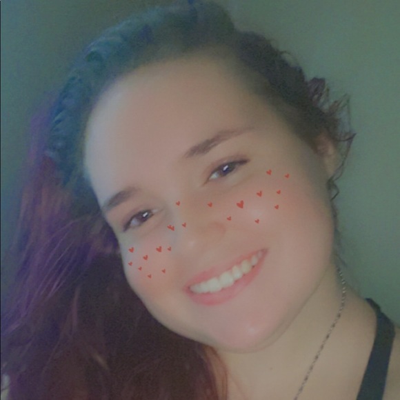 Profile Picture of Heather Rathbun (@marie__2020) on Poshmark