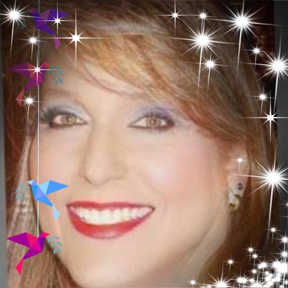 Profile Picture of Joann Weiner (@joannweiner) on Poshmark