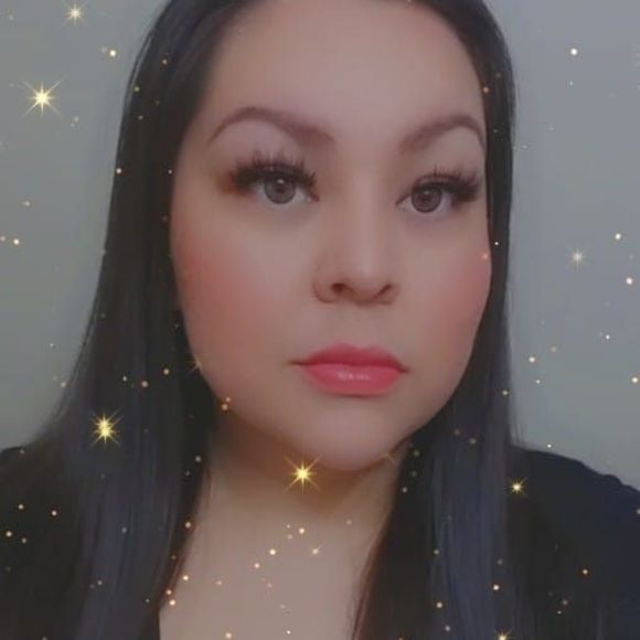 Profile Picture of Mandy Ballantyne (@mandyballantyne) on Poshmark