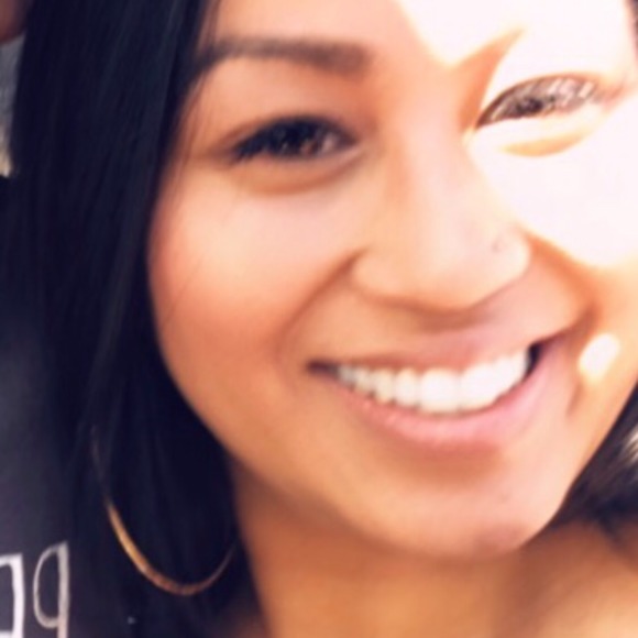 Profile Picture of Gail Illahi (@egnkids) on Poshmark