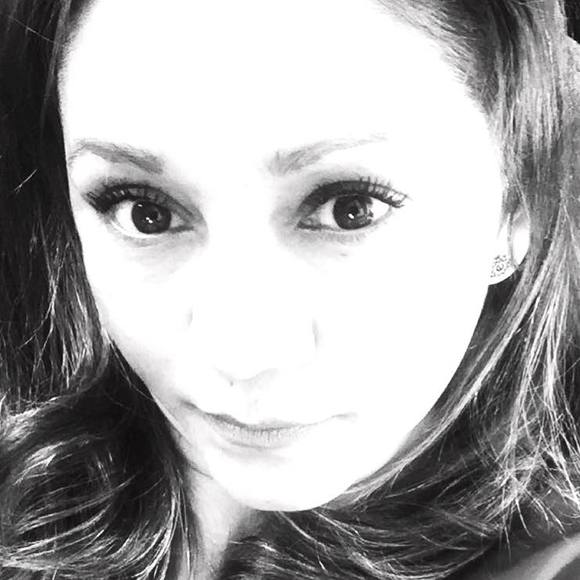 Profile Picture of Lupe Alvarez (@lupealvarez707) on Poshmark