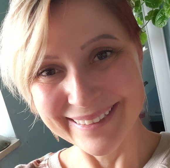 Profile Picture of Janet Davis (@gypsynails) on Poshmark