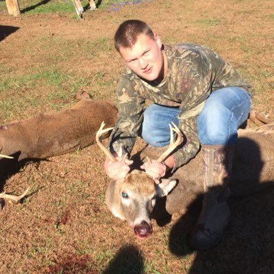 Profile Picture of Darian Curry (@dkcurry2000) on Twitter